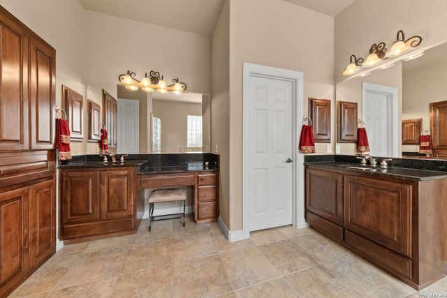 25027 Fairway Springs, San Antonio, TX 78260