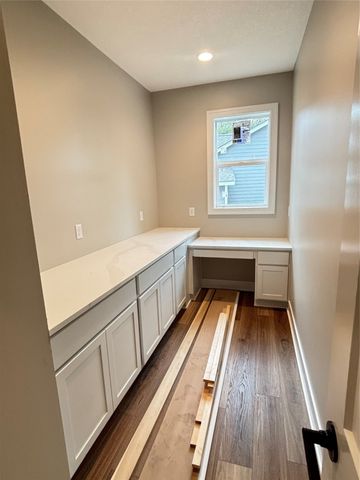 5633 Walnut Ridge Drive, Des Moines, IA 50317