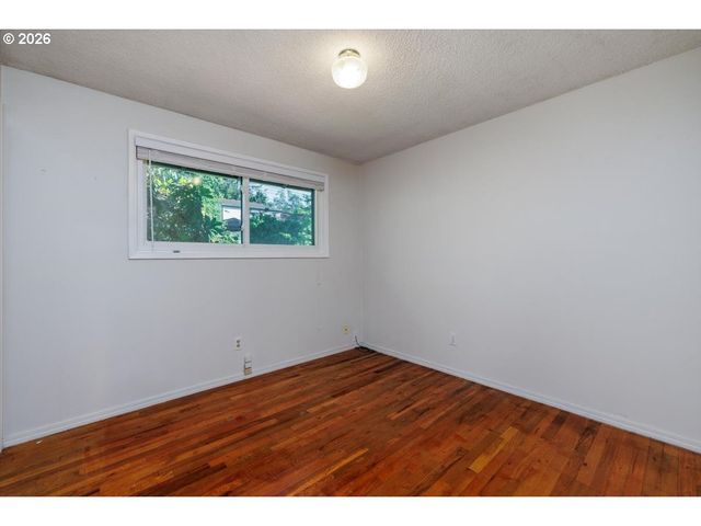 11725 Sw BLAKENEY St, Beaverton, OR 97008