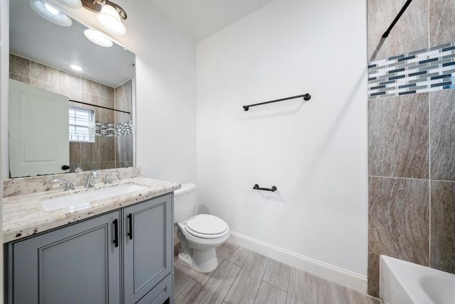 4004 Weslow Street, Houston, TX 77087