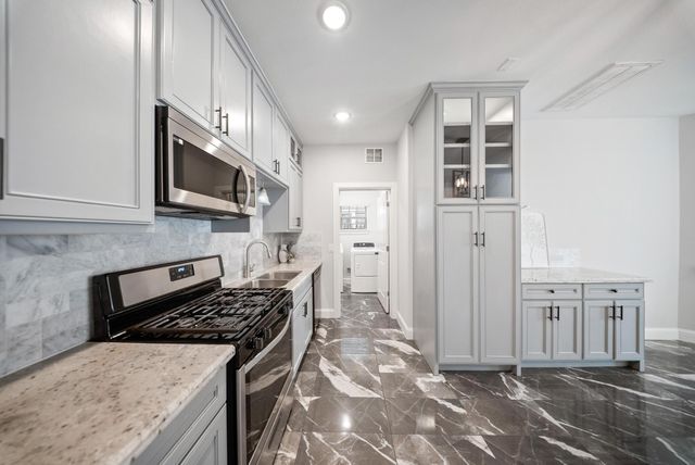 4004 Weslow Street, Houston, TX 77087