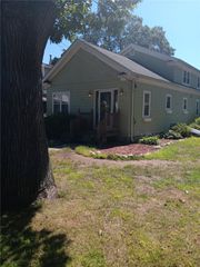 80 Northup Street, Warwick, RI 02889