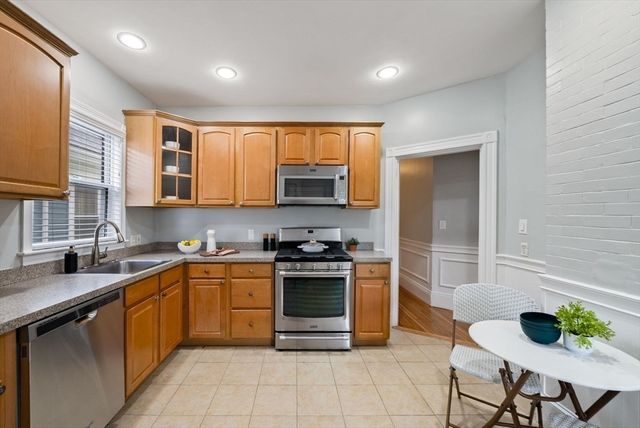 22 Jerome St 2, Boston, MA 02125