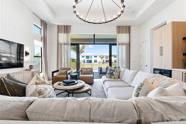 21135 Tangelo Tree Drive, Boca Raton, FL 33434