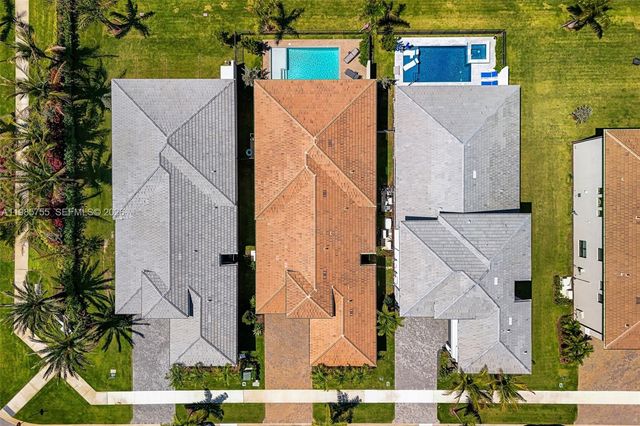 21135 Tangelo Tree Drive, Boca Raton, FL 33434