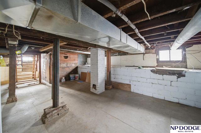 1035 E 2nd Street, Fremont, NE 68025