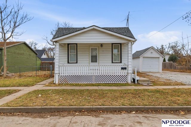 1035 E 2nd Street, Fremont, NE 68025