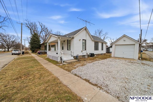 1035 E 2nd Street, Fremont, NE 68025