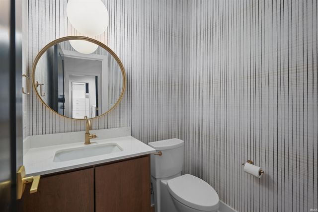 120 Anmer Hall, Fort Wayne, IN 46845