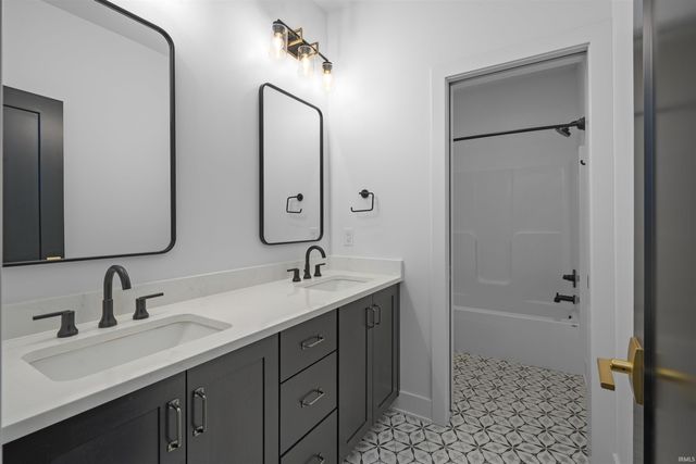 120 Anmer Hall, Fort Wayne, IN 46845