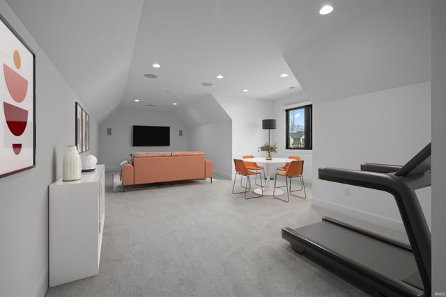 120 Anmer Hall, Fort Wayne, IN 46845