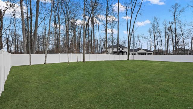 120 Anmer Hall, Fort Wayne, IN 46845