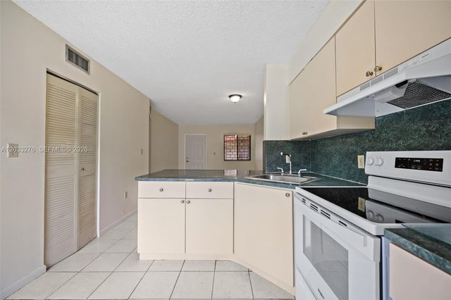 5490 W 21st Court 310, Hialeah, FL 33016