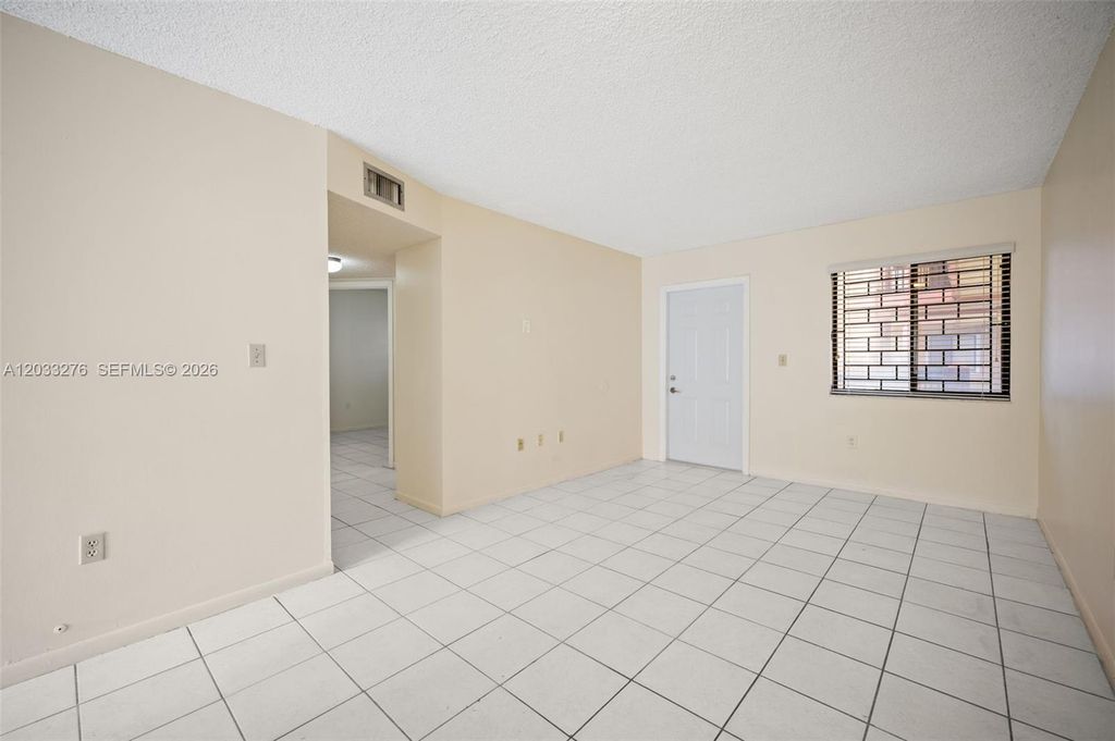 5490 W 21st Court 310, Hialeah, FL 33016