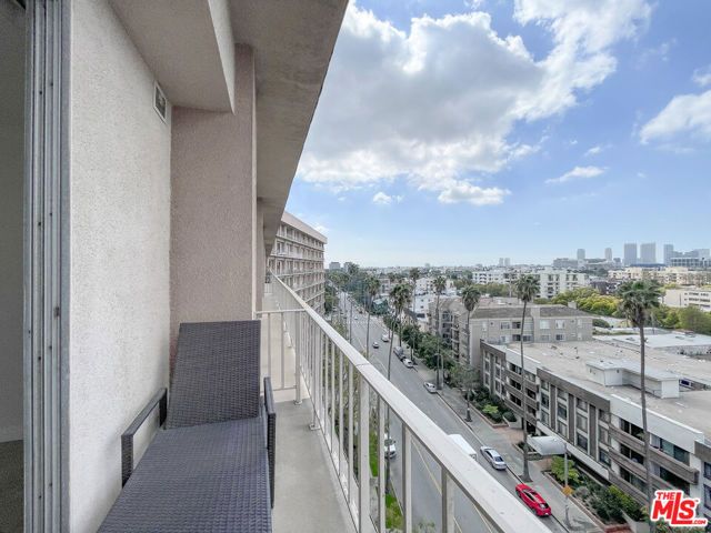 100 S Doheny Drive 920, Los Angeles, CA 90048