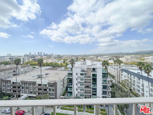 100 S Doheny Drive 920, Los Angeles, CA 90048