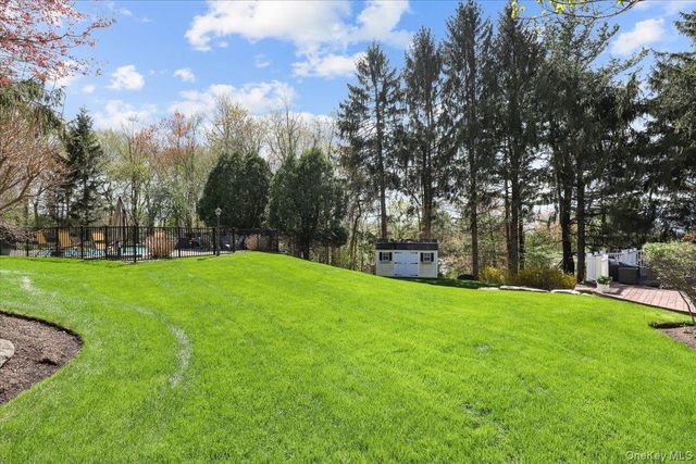 53 Raemont Road, Granite Springs, NY 10527