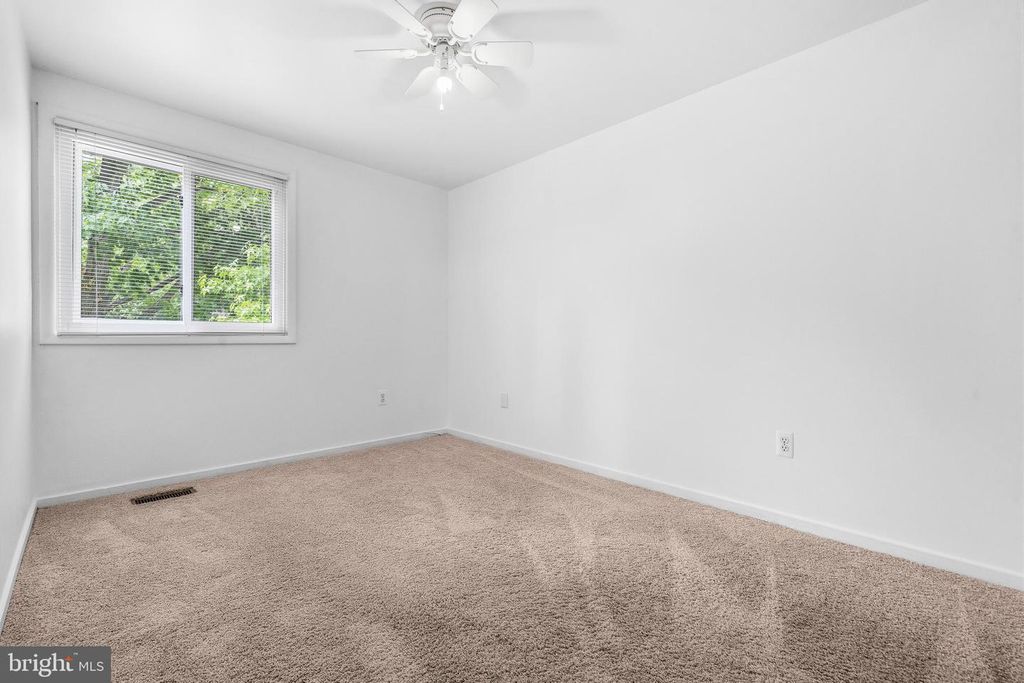 Image 19 of property listing at 9449 FAREWELL RD, Columbia, MD 21045