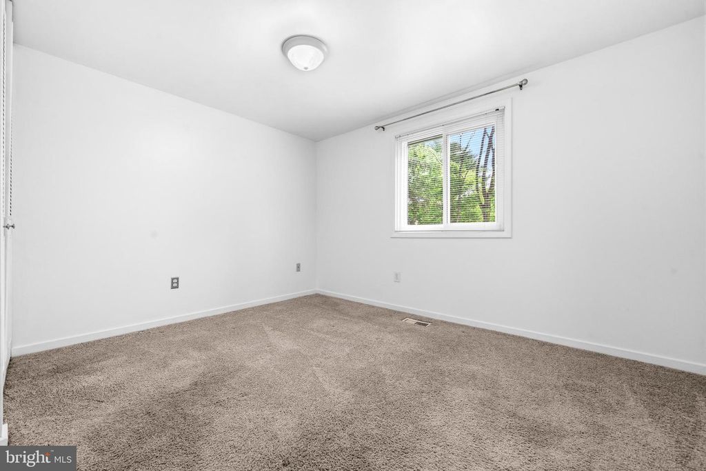 Image 25 of property listing at 9449 FAREWELL RD, Columbia, MD 21045