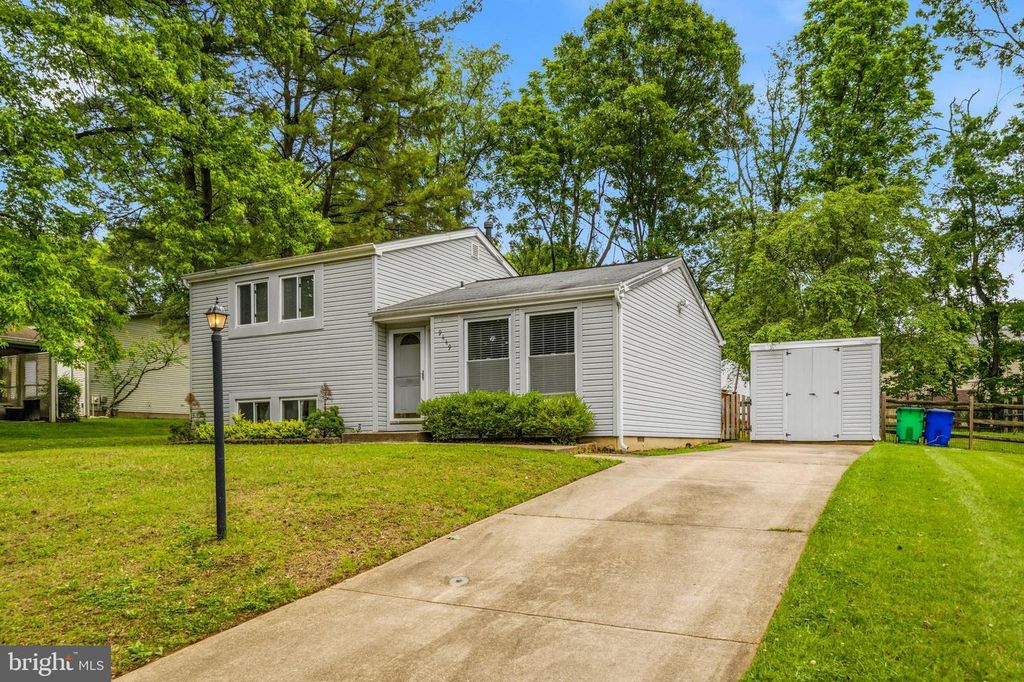 Image 4 of property listing at 9449 FAREWELL RD, Columbia, MD 21045