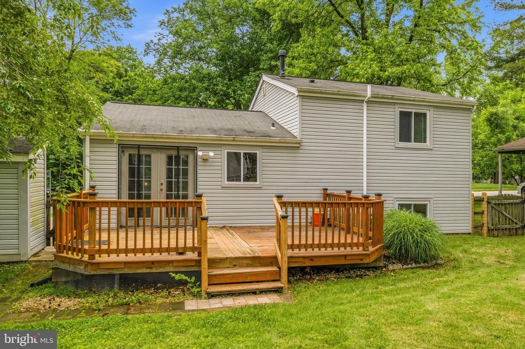 Image 39 of property listing at 9449 FAREWELL RD, Columbia, MD 21045