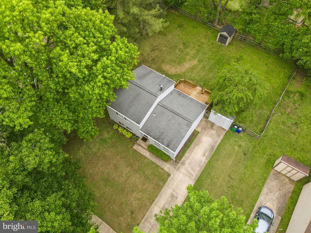 Image 5 of property listing at 9449 FAREWELL RD, Columbia, MD 21045