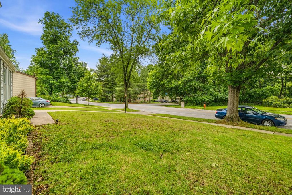 Image 6 of property listing at 9449 FAREWELL RD, Columbia, MD 21045