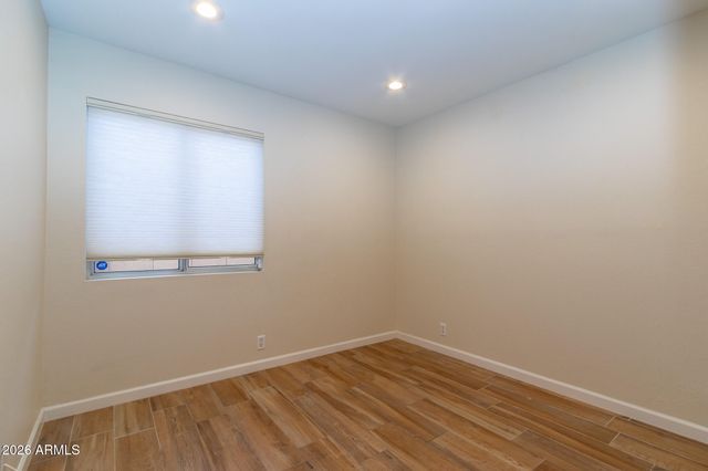 3226 E WAHALLA Lane, Phoenix, AZ 85050