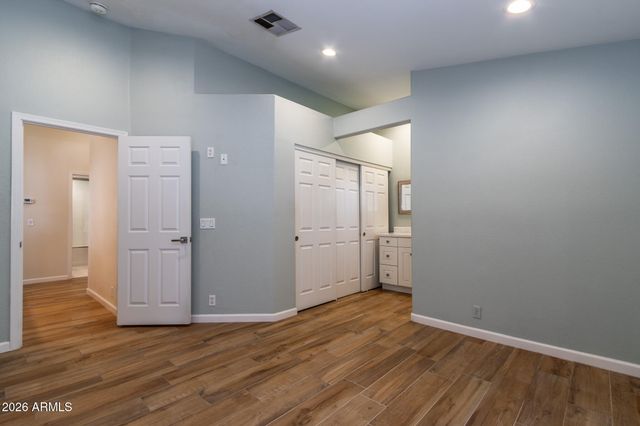 3226 E WAHALLA Lane, Phoenix, AZ 85050