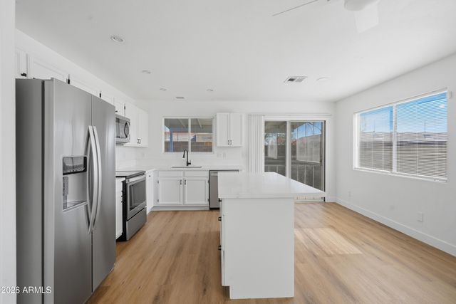17403 N 28 Avenue, Phoenix, AZ 85053