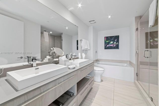 4010 S Ocean Drive R2409, Hollywood, FL 33019