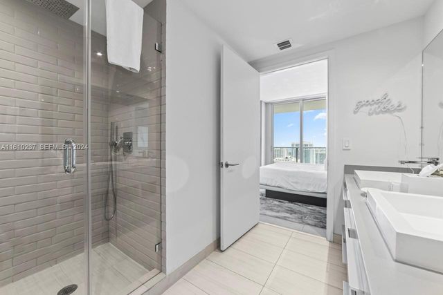 4010 S Ocean Drive R2409, Hollywood, FL 33019