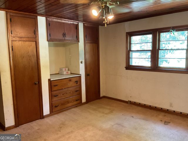 219 North Valley Street, Clayton, GA 30525
