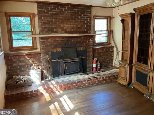 219 North Valley Street, Clayton, GA 30525