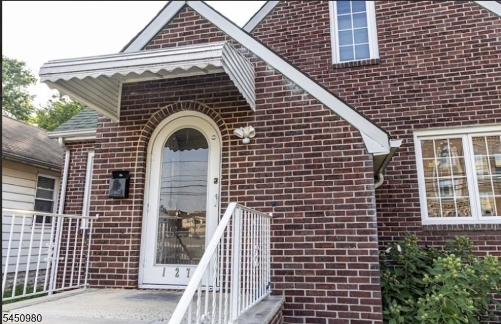 127 Hussa St, Linden City, NJ 07036 — photo 2