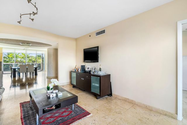 18911 Collins Avenue 506, Sunny Isles Beach, FL 33160