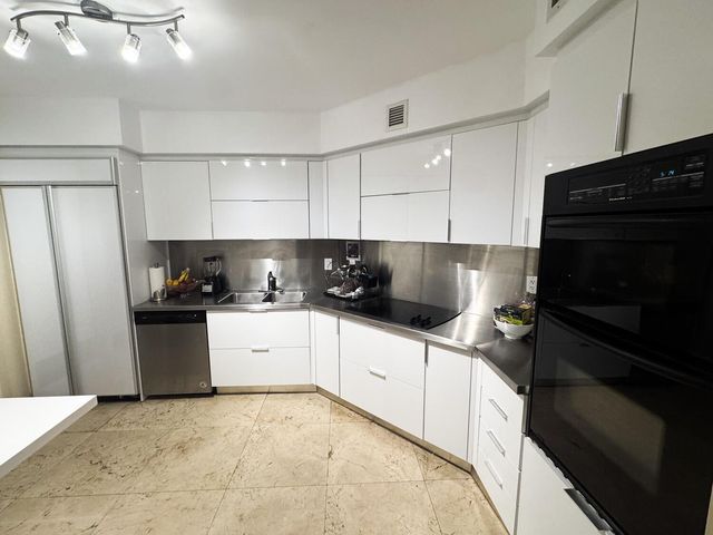18911 Collins Avenue 506, Sunny Isles Beach, FL 33160