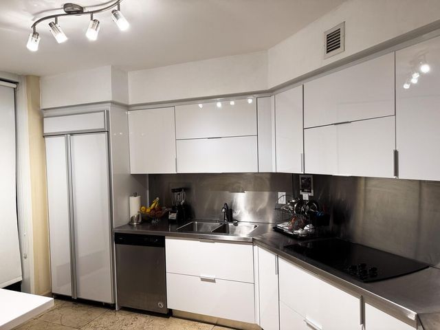 18911 Collins Avenue 506, Sunny Isles Beach, FL 33160