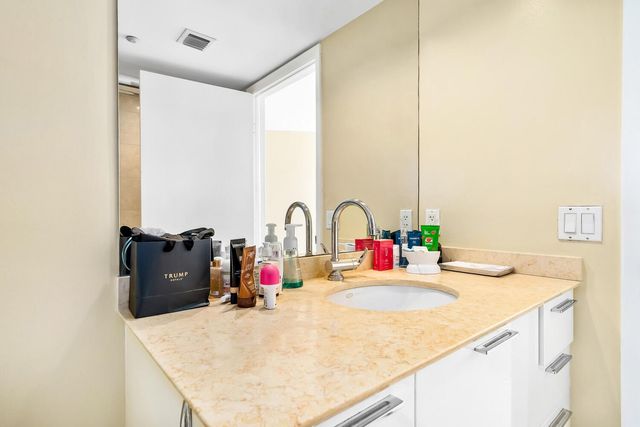 18911 Collins Avenue 506, Sunny Isles Beach, FL 33160