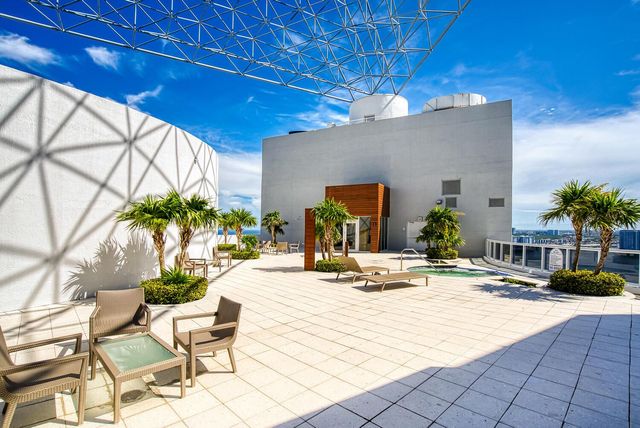 18911 Collins Avenue 506, Sunny Isles Beach, FL 33160