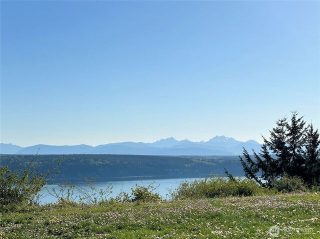 4075 Preserve Drive, Camano Island, WA 98282