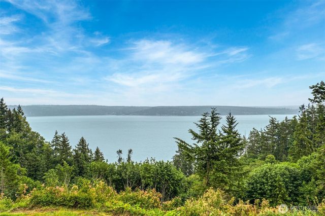 4075 Preserve Drive, Camano Island, WA 98282