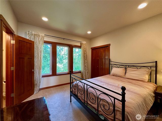 4075 Preserve Drive, Camano Island, WA 98282