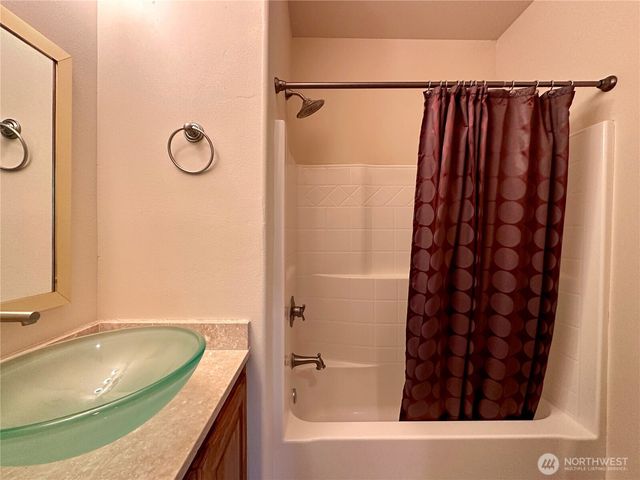 4075 Preserve Drive, Camano Island, WA 98282