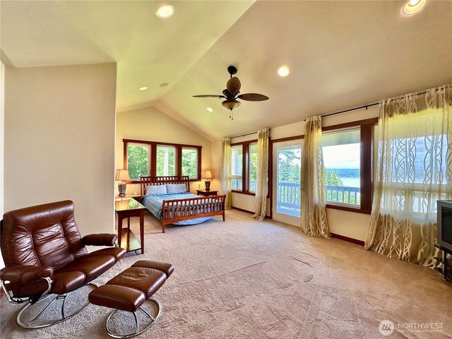 4075 Preserve Drive, Camano Island, WA 98282