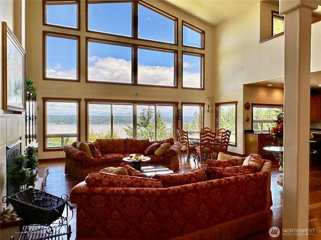 4075 Preserve Drive, Camano Island, WA 98282