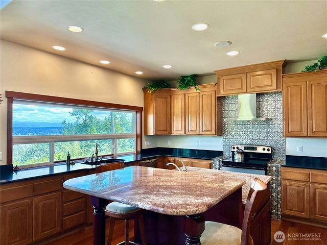 4075 Preserve Drive, Camano Island, WA 98282