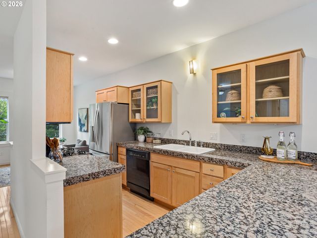 7909 Sw 31ST Ave 9, Portland, OR 97219