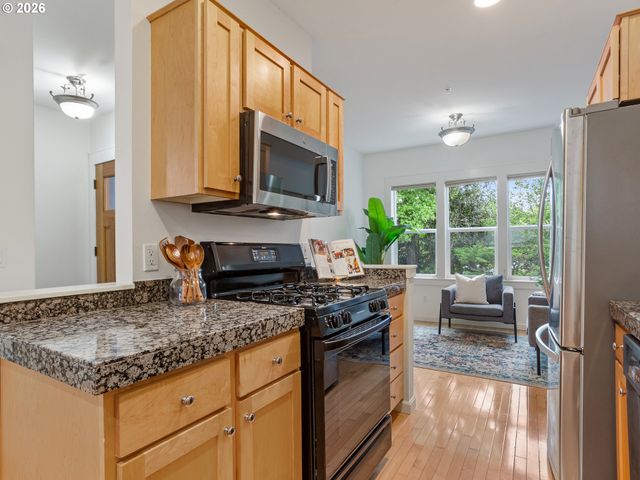 7909 Sw 31ST Ave 9, Portland, OR 97219