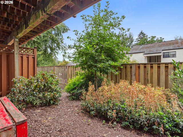 7909 Sw 31ST Ave 9, Portland, OR 97219